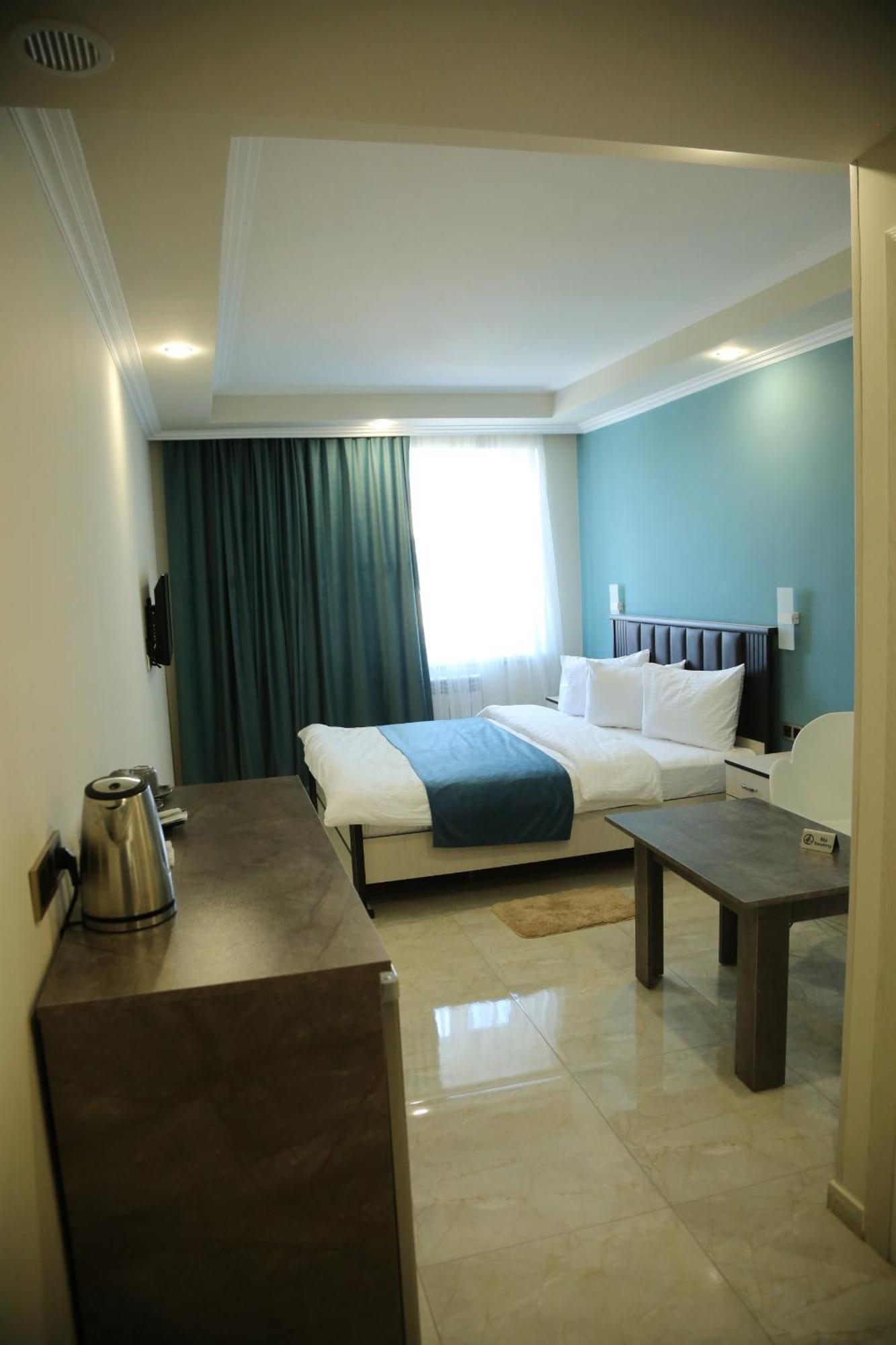 Vell Grey Hotel Martuni Exterior foto